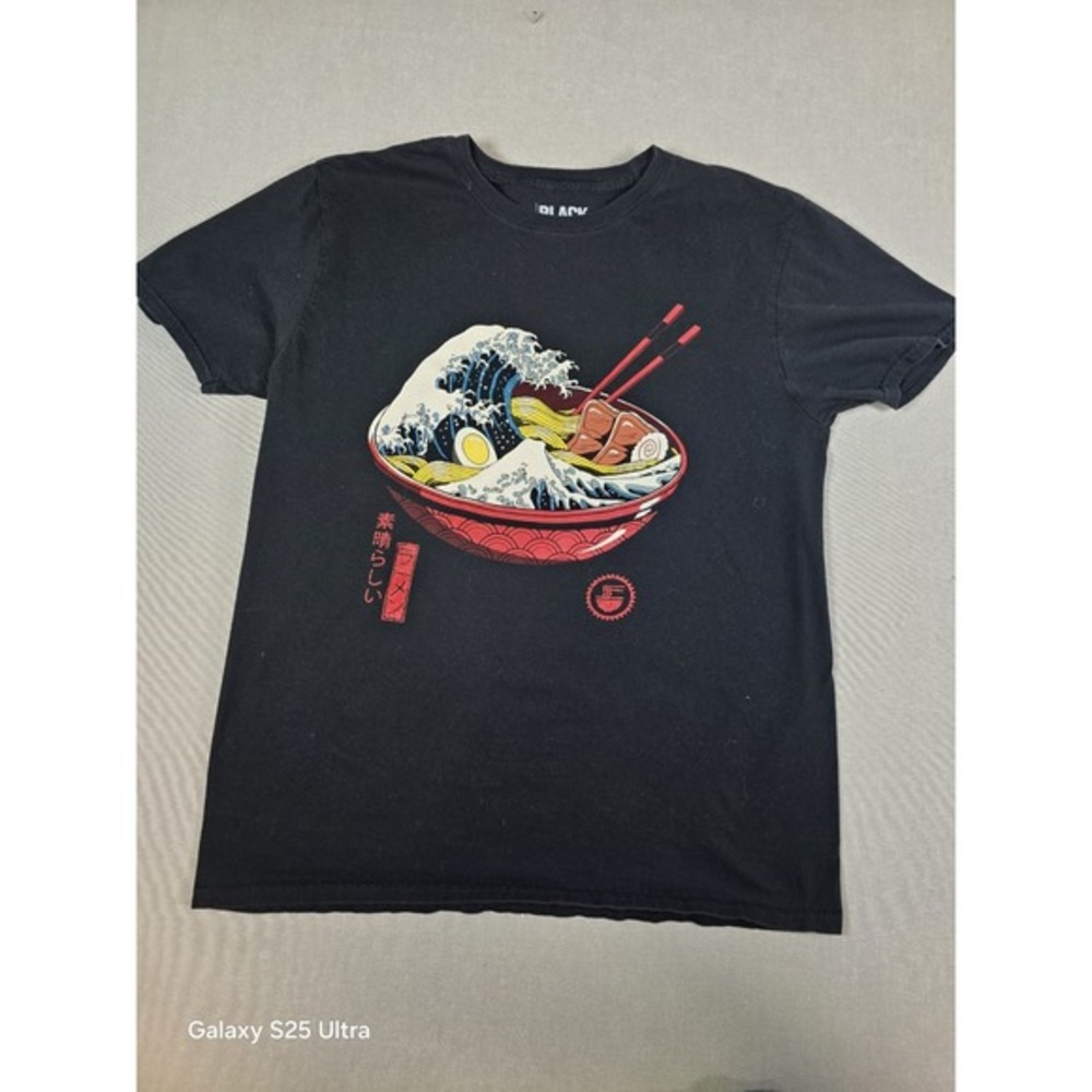 Black Matter Large T-Shirt L Black Great Ramen Wave Graphic Tee Vincent Trinidad